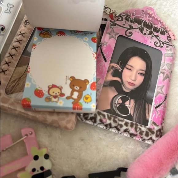 Sanrio+kpop set - Picture 5 of 8